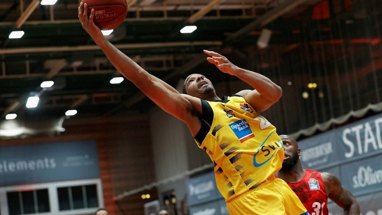 Spitzenreiter Ludwigsburg marschiert