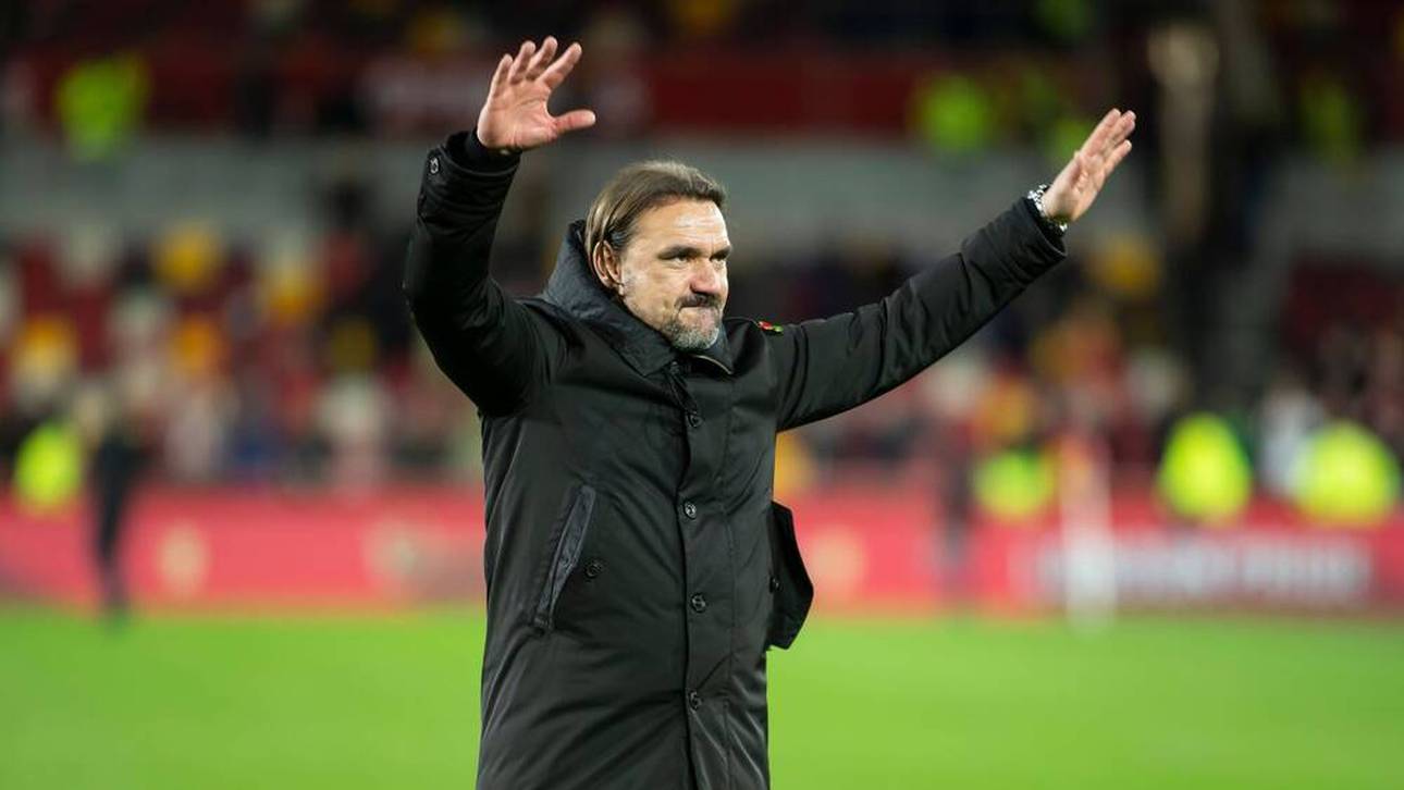 Daniel Farke feiert den Sieg gegen Brentford