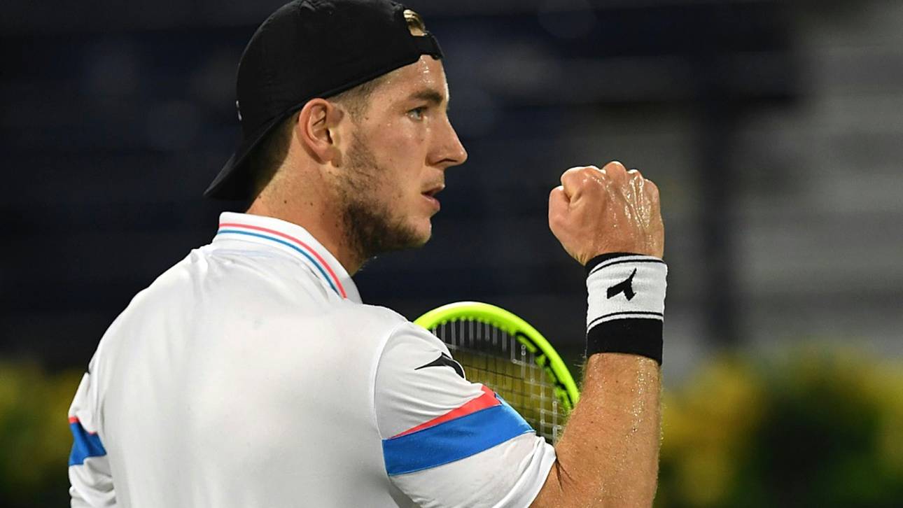 Struff startet mit Sieg in neue Saison