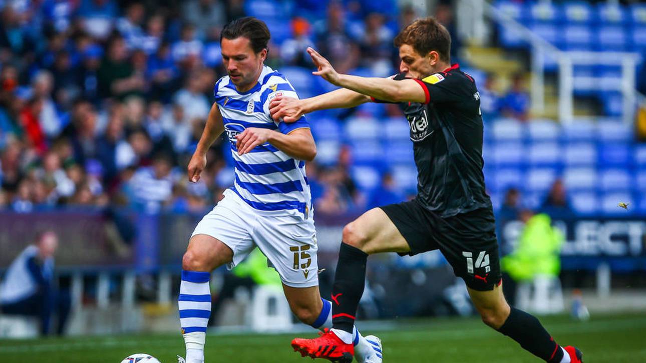 Danny Drinkwater (l.) spielte unter anderem auch für den FC Reading 