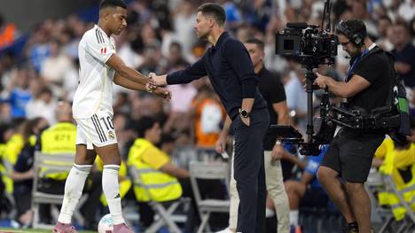 Vor dem Auftakt in der Champions League gegen Olympique Marseille spricht Real-Coach Xabi Alonso über Kylian Mbappé. Für den Spanier ist der französische Superstar ein Anführer.