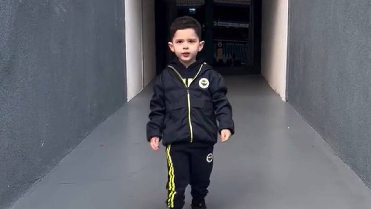 Diesen Vierjährigen müssen Fußball-Fans gesehen haben