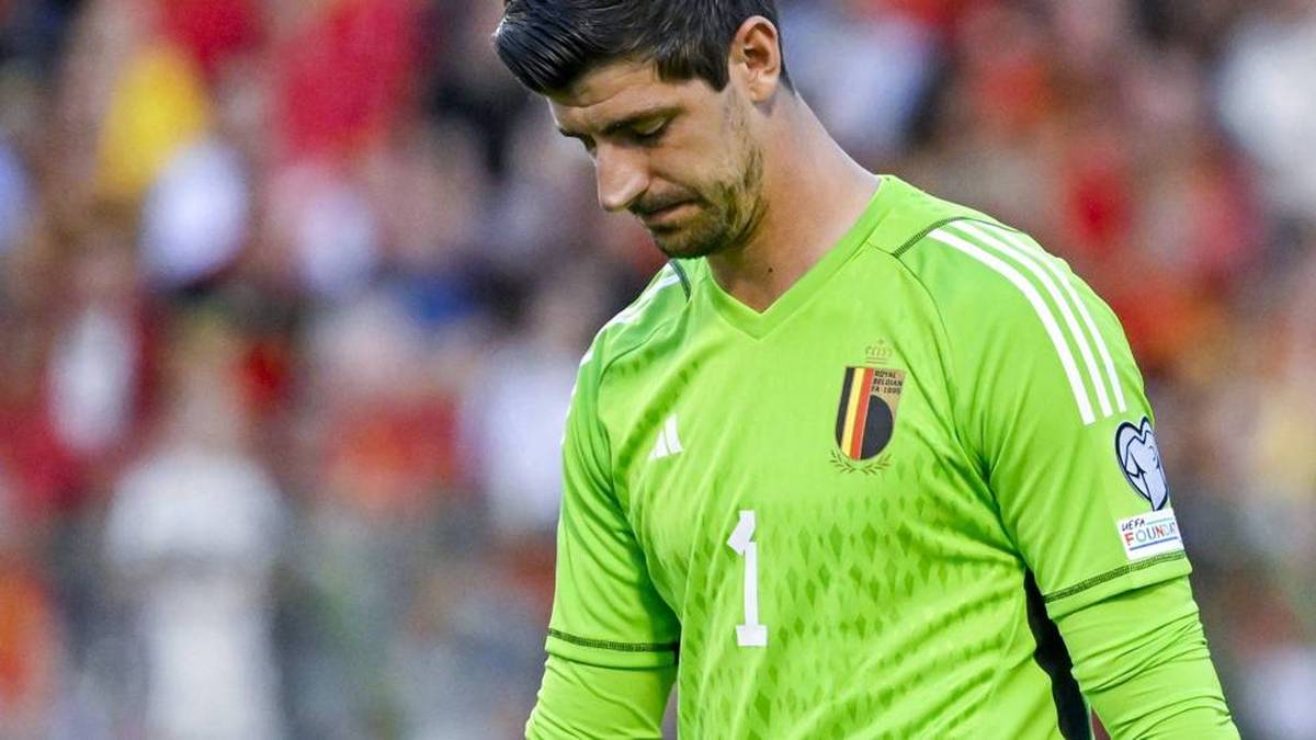 Einer der vermutlich kurioseren Ausfälle! Kürzlich noch im CL-Finale gegen Dortmund aufgelaufen, wird Courtois nicht an der EM teilnehmen, weil sich der Torwart-Recken im vergangenen Jahr mit Nationaltrainer Domenico Tedesco überwarf, die Differenzen waren augenscheinlich bis zum Turnier nicht zu überbrücken. 