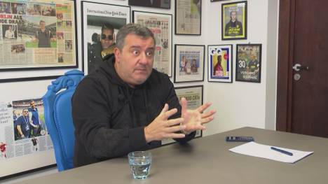 Star-Berater Mino Raiola trifft sich exklusiv mit SPORT1 zum ausführlichen Interview. Dabei verrät er auch, warum große Transfers wie etwa im Fall Erling Haaland viel Vorbereitung benötigen.