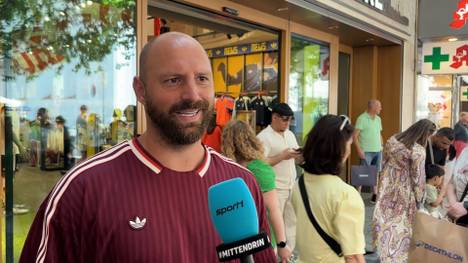 Liebäugelt Michael Olise mit einem Wechsel zu Real Madrid? Die Zukunft des französischen Nationalspielers beschäftigt auch die Fans des FC Bayern. Was halten sie von einem möglichen Abgang?