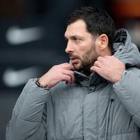 Trainer Sandro Schwarz will bei Bundesligist Hertha BSC nach dem Sturz auf den Relegationsplatz nicht den harten Hund geben.