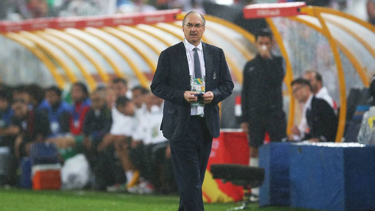 ULI STIELIKE: Trainiert wird Wagner in Zukunft vom früheren deutschen Nationalspieler Stielike, der seit September 2017 bei Tianjin Teda unter Vertrag steht