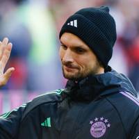 Bayern München reist ohne Sven Ulreich zum letzten Gruppenspiel in der Champions League am Dienstag bei Manchester United (21.00 Uhr/Prime Video).