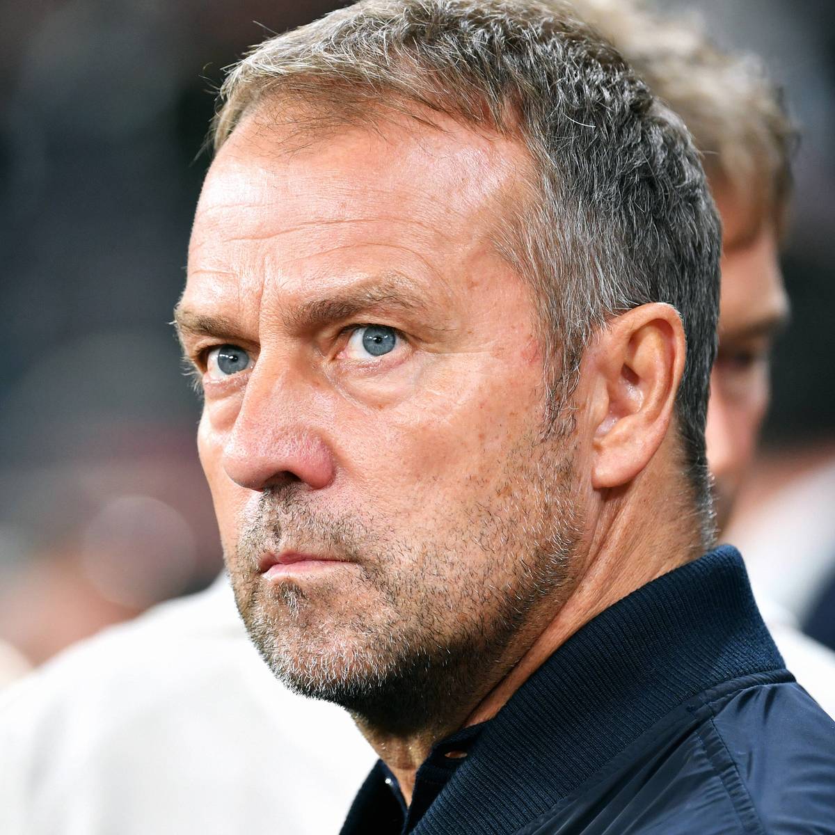 Nach der bitteren DFB-Pleite gegen Ungarn herrscht WM-Alarm. Bundestrainer Hansi Flick muss einige Brandherde zügig löschen.