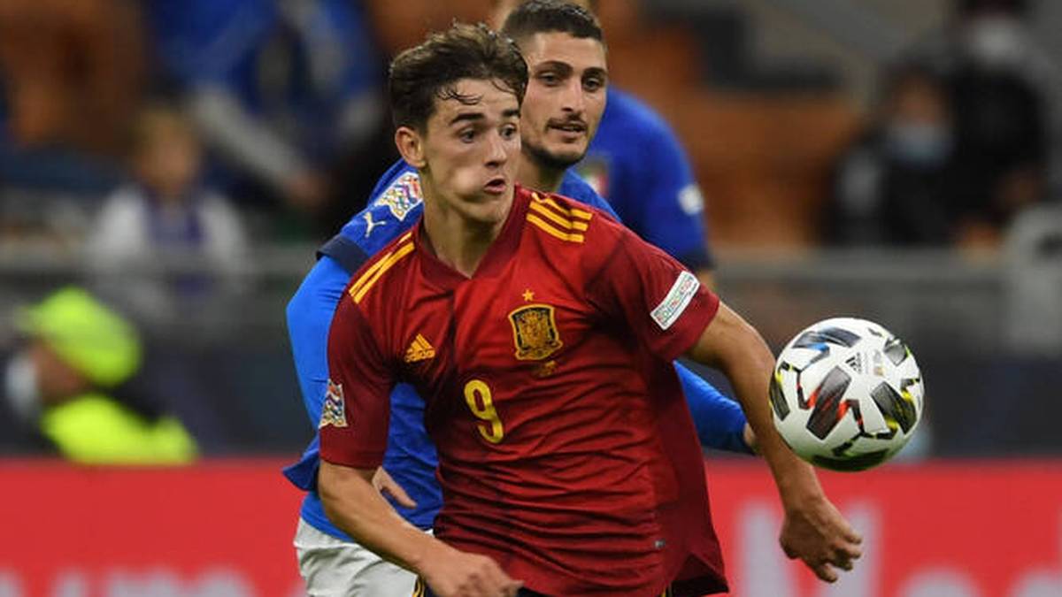 Gavi feierte am Mittwoch als jüngster Fußballer sein Debüt für die spanische Nationalmannschaft