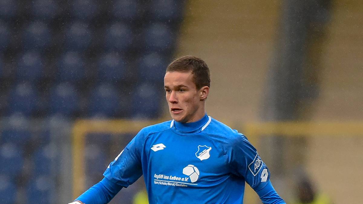 MAX GESCHWILL: Die linke Flanke - egal ob defensiv oder offensiv - ist sein Einsatzgebiet. Mit fünf Toren ist Geschwill der drittbeste TSG-Torschütze in A-Junioren-Bundesliga. Mit seinen 17 Jahren ist er schon bei der U19 gesetzt