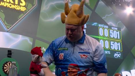 Ricky Evans zeigt im Ally Pally einmal mehr, weshalb er den absolute Fan-Liebling der Massen ist. Sein Walk-On vor dem Zweitrundenmatch gegen James Wade ist Komik pur. 