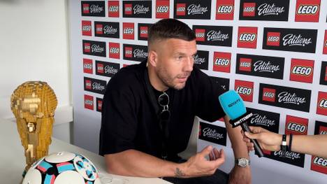 Vor dem WM-Auftakt der deutschen Nationalmannschaft gegen Curacao gibt Weltmeister Lukas Podolski seine Einschätzung zu der Begegnung ab.