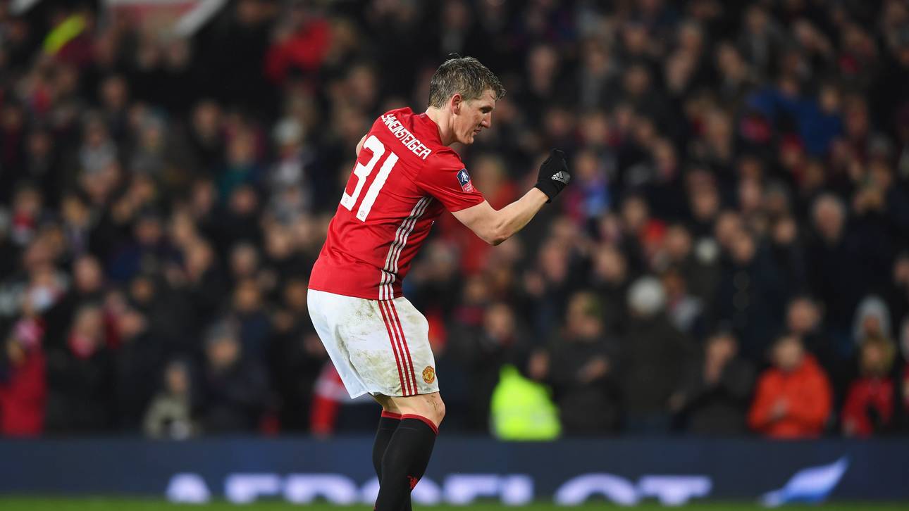Manchester United v Wigan Athletic - The Emirates FA Cup Fourth Round