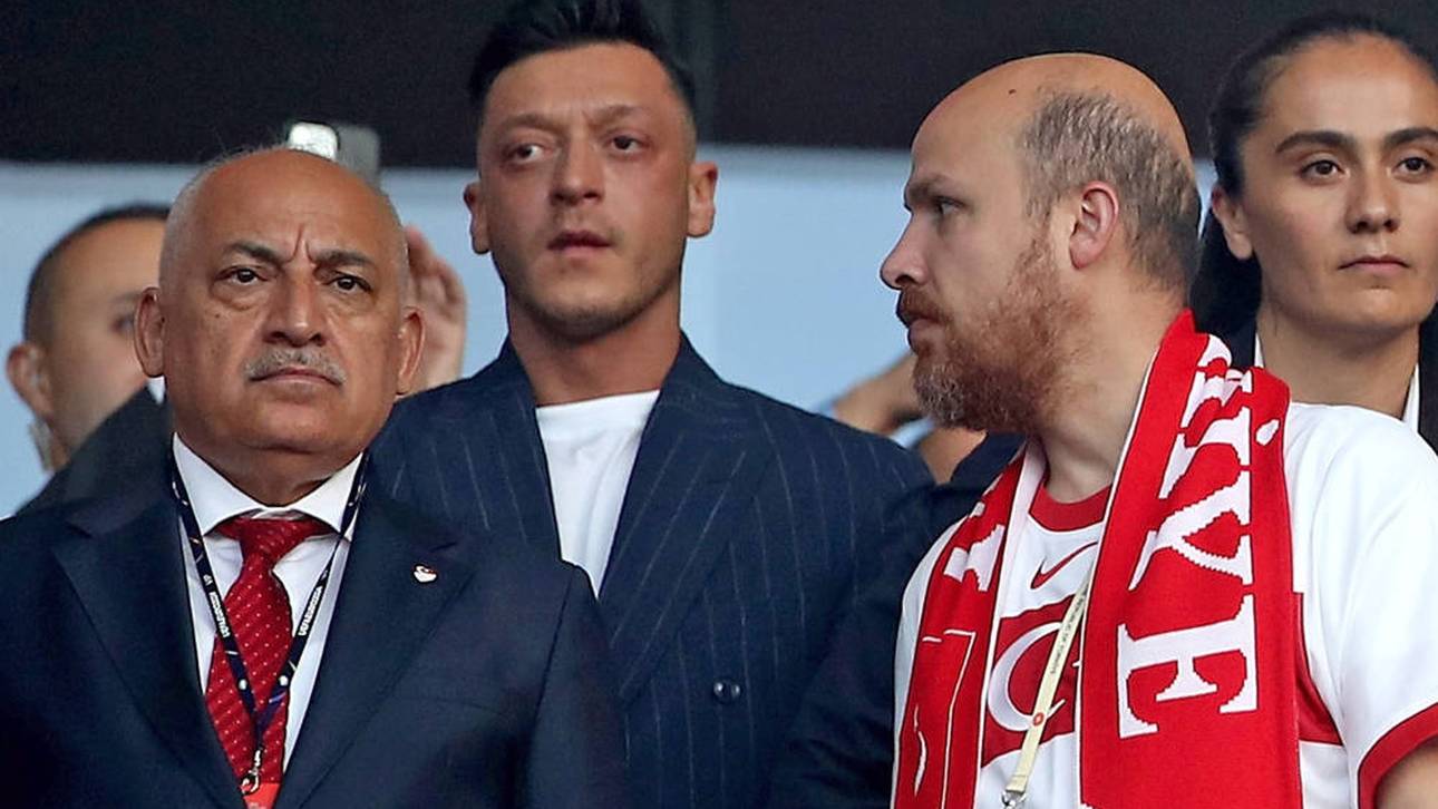 Mesut Özil begrüßt den jüngsten Transferrausch in der Türkei