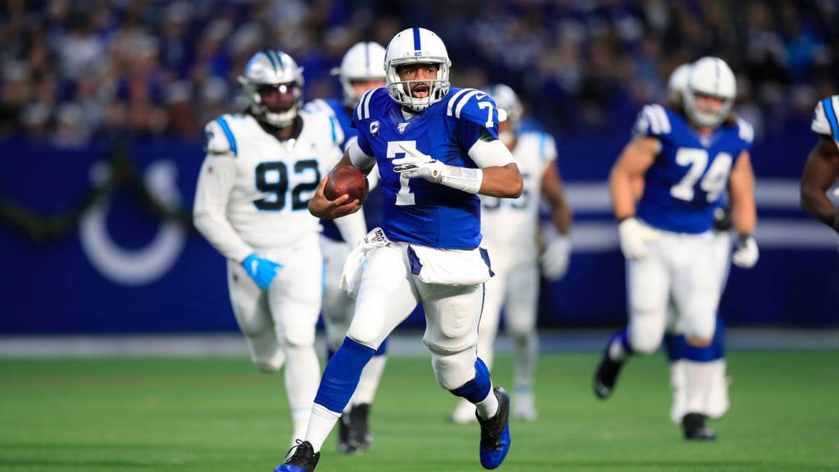 INDIANAPOLIS COLTS: Auch die Colts sollen sich nach Upgrades auf der Spielmacher-Position umsehen. Starter und Ex-Patriot Jacoby Brissett ist solide, aber mehr nicht. Dafür ist die Offensive Line extrem stark