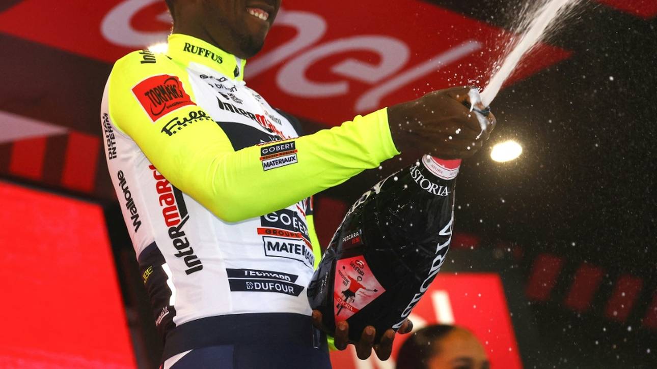 Nach Missgeschick auf dem Podium: Giro-Aus für Etappensieger Girmay