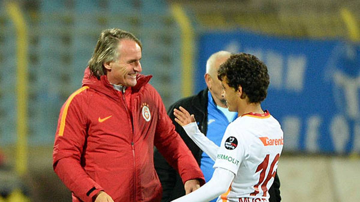 MUSTAFA KAPI (Galatasaray Istanbul): Noch nie war ein Gala-Spieler jünger als Mustafa Kapi. Mit zarten 14 Jahren und zwei Monaten kam er das erste Mal für das Profiteam des türkischen Topklubs zum Einsatz. Im Freundschaftsspiel gegen Lewski Sofia durfte der Knirps im Oktober 2016 zwei Minuten ran