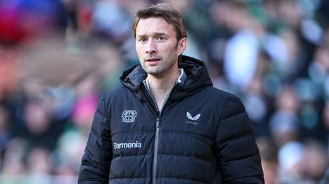 Simon Rolfes spricht über die Terminierung des Afrika-Cups und macht deutlich wie unzufrieden Leverkusen mit der Tatsache ist.