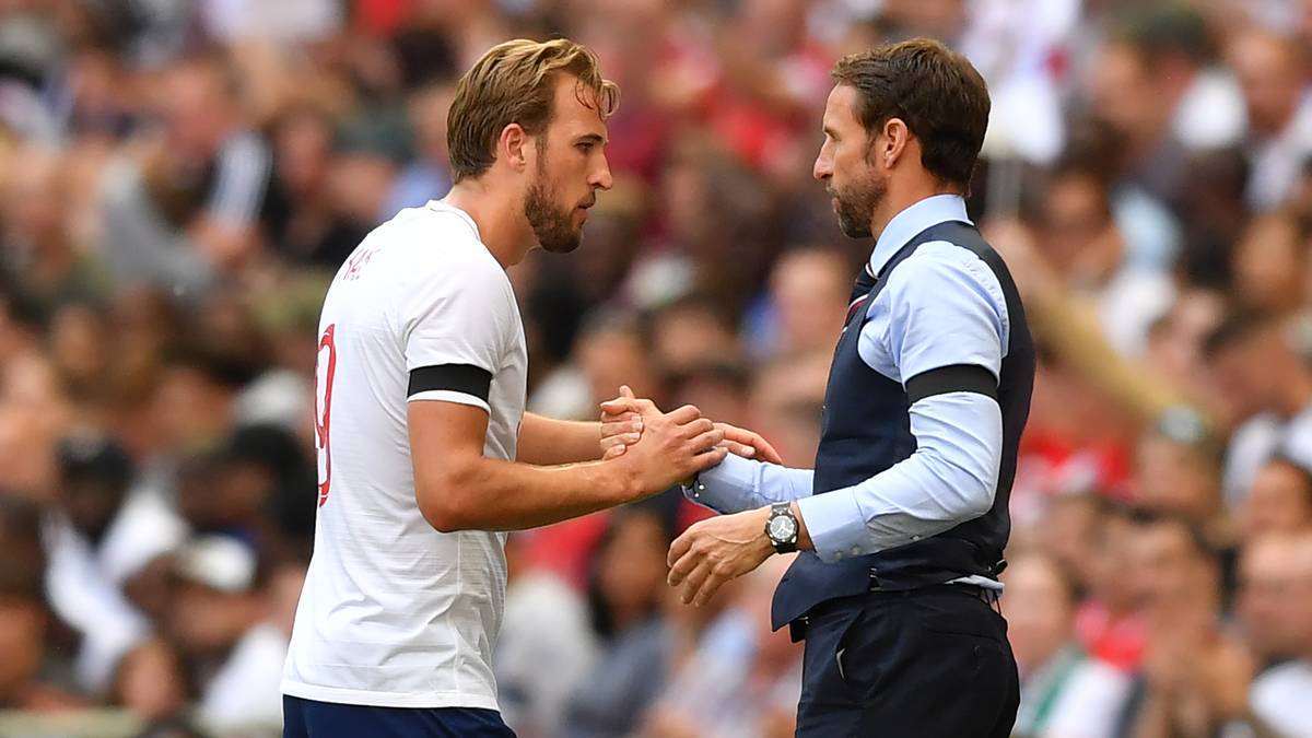 PLATZ 6 - ENGLAND: Seit über 50 Jahren leidet das Mutterland des Fußballs - aber selten war die Hoffnung auf einen Titel so groß wie in diesem Jahr. Ohne Niederlage überstanden die Three Lions Tests gegen Deutschland, Brasilien, Niederlande und Italien, zuletzt gab's ein 2:1 gegen Nigeria