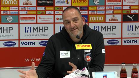 Nach dem knappen 1:2 gegen Tabellenführer Leverkusen ist Heidenheims Trainer Frank Schmidt zwar enttäuscht, schwärmt aber vom Gegner.
