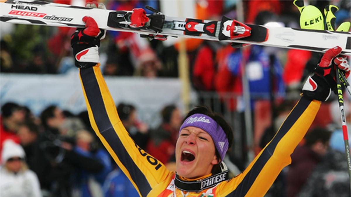 Ihr Topniveau in den schnellen Disziplinen kann sie auch in den nächsten Jahren halten, und avanciert zudem auch noch zur Seriensiegerin im Slalom. Dies demonstriert sie auch bei der WM in Val d´Isere