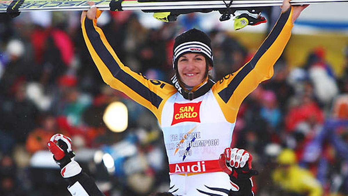 Mit dem Erfolg von Kathrin Hölzl im Riesenslalom platzt auch bei Höfl-Riesch der Knoten. Sie selbst sagt, der Titel von Hölzl hätte ihr den Druck genommen