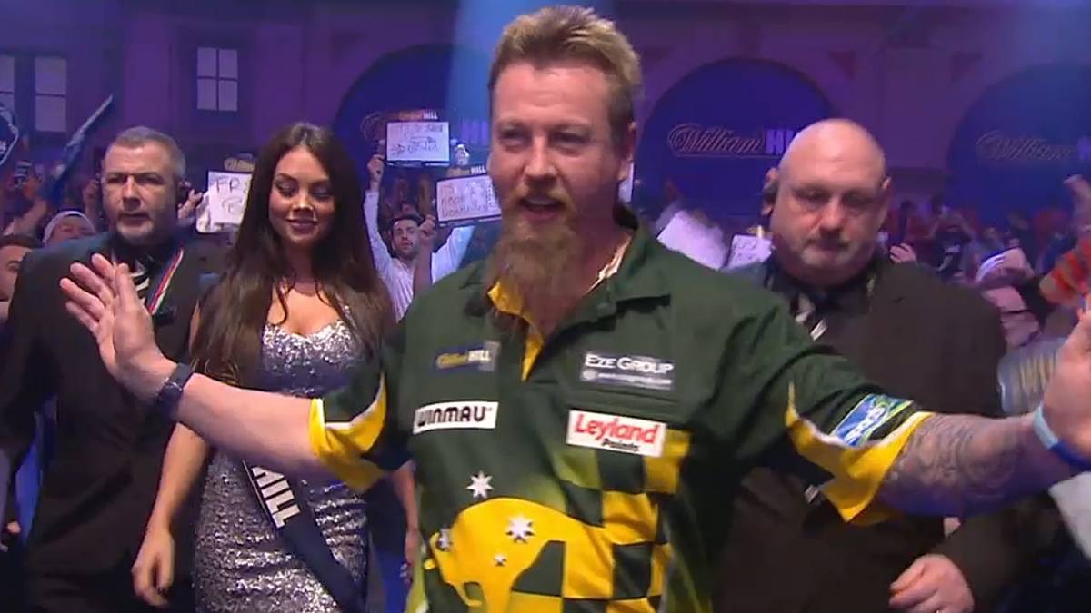 Tag 3: Beim Walk-On ist Simon Whitlock noch bester Laune