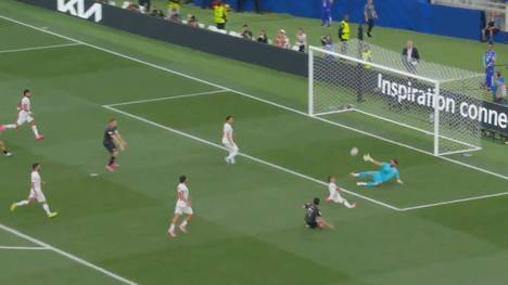 In einem umkämpften Spiel trennen sich der Iran und Neuseeland 2:2. Die "Kiwis" bleiben damit weiterhin ohne Sieg bei einer WM.