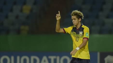 Johan Mina feiert beweist seine Qualitäten aktuell in der U17 Ecuadors