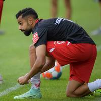 Sarpreet Singh fiebert seinem Comeback für Jahn Regensburg entgegen. Die Leihgabe des FC Bayern war monatelang zum Zuschauen verdammt - wegen einer kuriosen und bitteren Transferpanne.