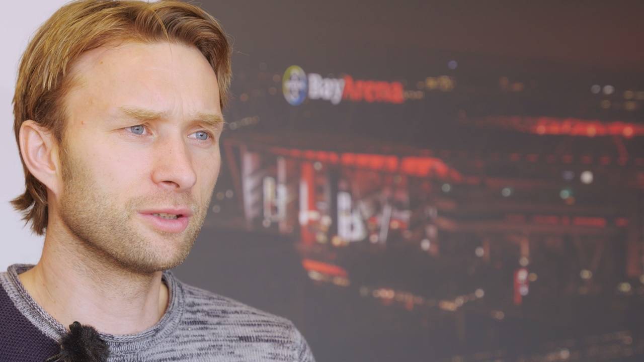 Sportdirektor Simon Rolfes von Bayer Leverkusen über den möglichen neuen Trainer