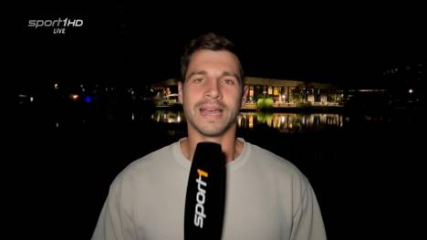 Im Quartier der deutschen Nationalmannschaft wird für gute Laune und Abwechslung gesorgt. Vor dem Achtelfinale gegen Dänemark gibt ein Star-Musiker ein Privatkonzert in Herzogenaurach.