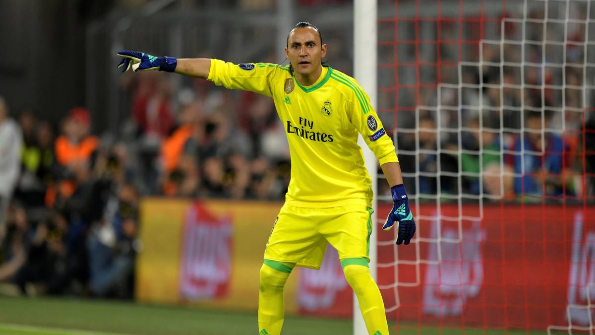 REAL MADRID - KEYLOR NAVAS: Reals größter Unsicherheitsfaktor in Hälfte eins. Verschätzte sich beim 0:1 durch Kimmich krass und brachte einige seiner Mitspieler mit schlecht getimten Abwürfen in Bedrängnis. Stabilisierte sich im zweiten Abschnitt und wehrte einen Schuss von Ribery glänzend ab. SPORT1-Note: 4