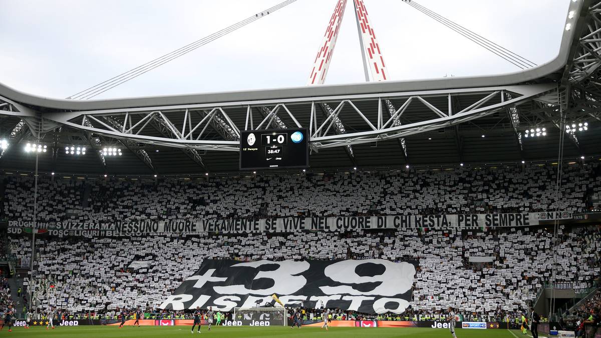 Auch eine andere Stadion-Katastrophe ist eng mit dem FC Liverpool verbunden: Im Europapokal-Finale 1985 zwischen den Reds und Juventus stürmten Liverpooler Anhänger im Brüsseler Heysel-Stadion den neutralen Sektor und lösten eine Massenpanik aus. Am 30. Jahrestag des Unglücks ehrten die Juventus-Fans 2015 mit einer Choreo die Opfer