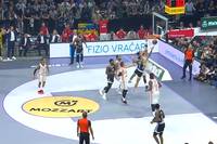 Die FC Bayern Basketballer müssen in der Euro League weiter auf den ersten Auswärtssieg warten. Eine schwache erste Halbzeit gegen Partizan Belgrad machte den Münchenern einen Strich durch die Rechnung. 