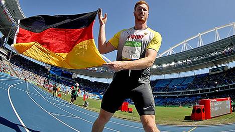 Tja, Olympiasieger. Christoph Harting sorgt mit seinem letzten Wurf für eine Sensation