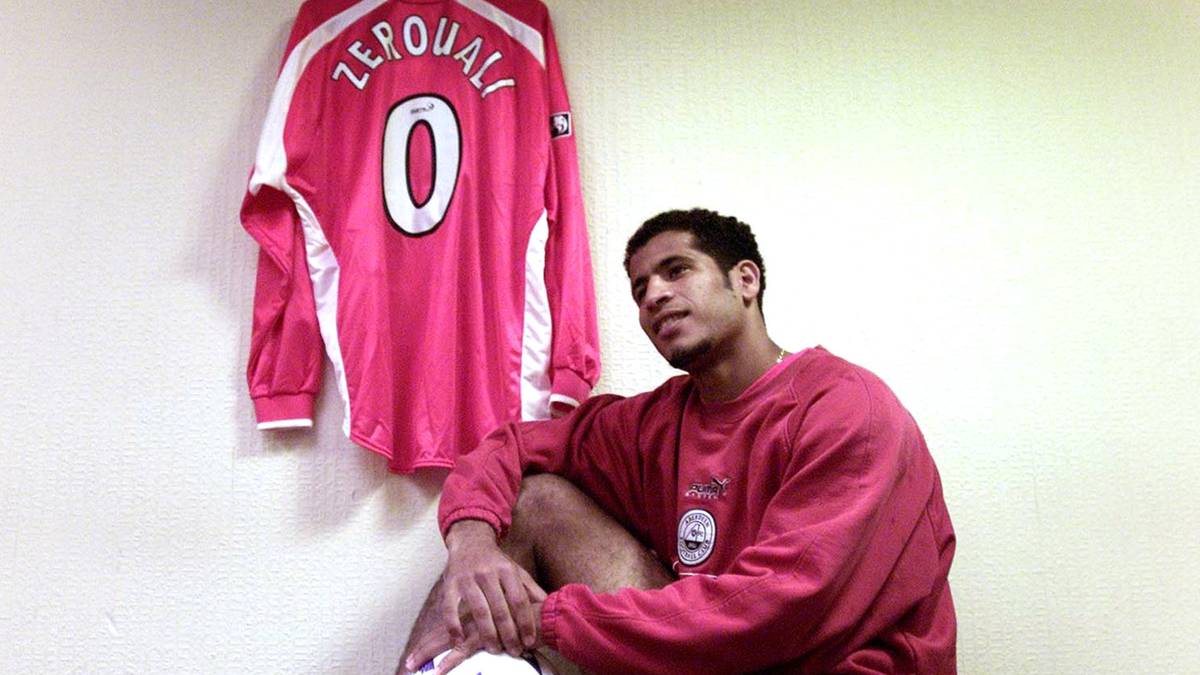 Auf dem Platz sorgte der Marokkaner Hicham Zerouali beim FC Aberdeen nur bedingt für Furore, im Fanshop aber war sein Trikot DER Hingucker. Der Grund für die ungewöhnliche Wahl: sein Spitzname "Zero". Ein Jahr später verbot der schottische Verband die Rückennummer 0