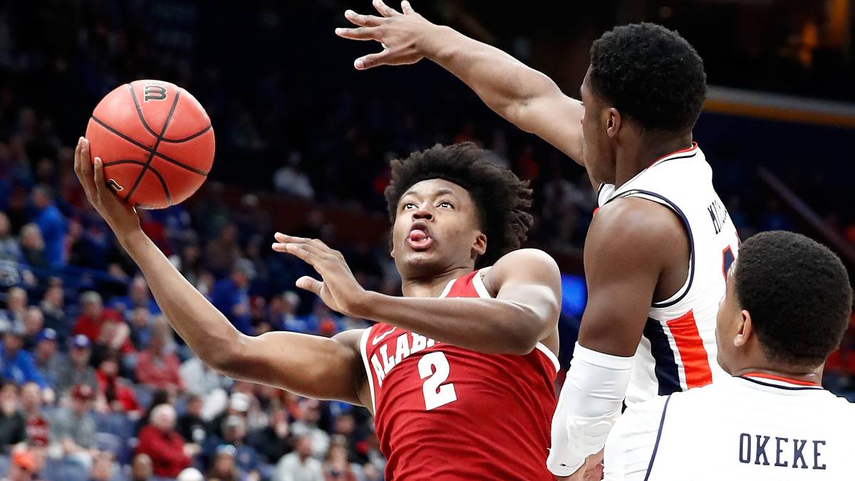 PLATZ 5: COLLIN SEXTON (Alabama): Der Point Guard ist mit 1,91m und 86kg nicht der körperlich Stärkste, aber unheimlich flink auf den Beinen und kann nur schwer gestoppt werden. Unter dem früheren NBA-Spielmacher und Nowitzki-Coach Avery Johnson lernt er viel, im Conference-Tournament gegen die Topteams Texas A&M, Auburn und Kentucky brilliert er mit einem Buzzer Beater und im Schnitt 26 Punkten