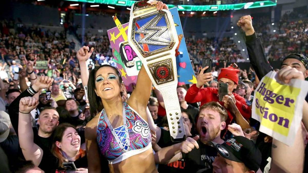 Nach einem zwischenzeitlichen Karriere-Tief ist Bayley 2019 wieder oben angekommen, regiert derzeit als SmackDown-Damenchampion