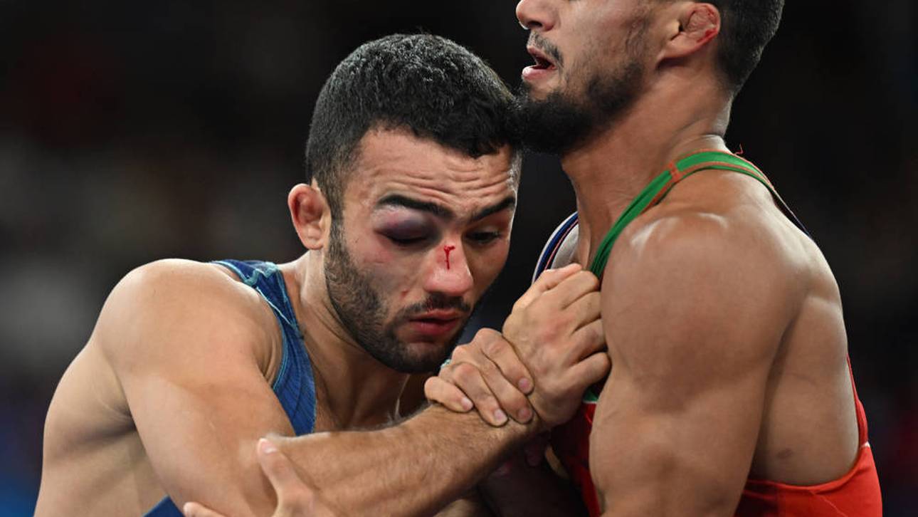 Ringer Parviz Nasibov gewann sein Halbfinale trotz sichtbaren Verletzungen