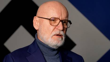 Der Hamburger SV muss einen überraschenden Abgang in der Führungsetage verkraften: Sportvorstand Stefan Kuntz verlässt den Verein mit sofortiger Wirkung.