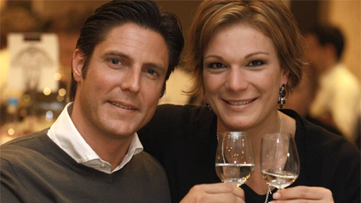 Einen Anteil an ihren großen Erfolgen hat auch Manager Marcus Höfl. Anfang 2010 geben die beiden bekannt, auch privat liiert zu sein