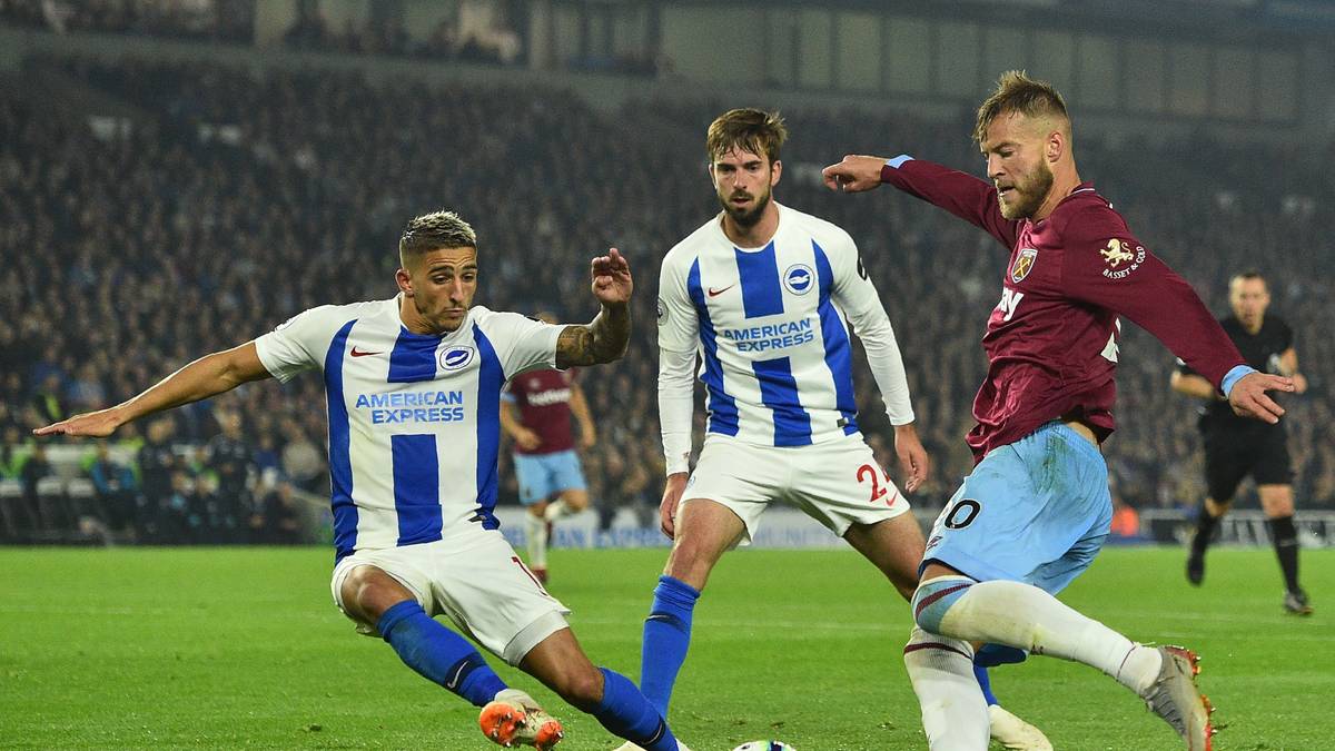 In der Premier League ist auch ANDRIY YARMOLENKO gelandet. Für 20 Millionen Euro wechselte der Ukrainer im Sommer zu West Ham United. Bitter: Der Torschütze des schnellsten Treffers in der Geschichte der ukrainischen Nationalmannschaft fällt seit geraumer Zeit wegen eines Achillessehnenrisses aus