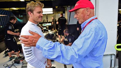 Niki Lauda (r.) und Nico Rosberg feierten eine erfolgreiche Saison 2016
