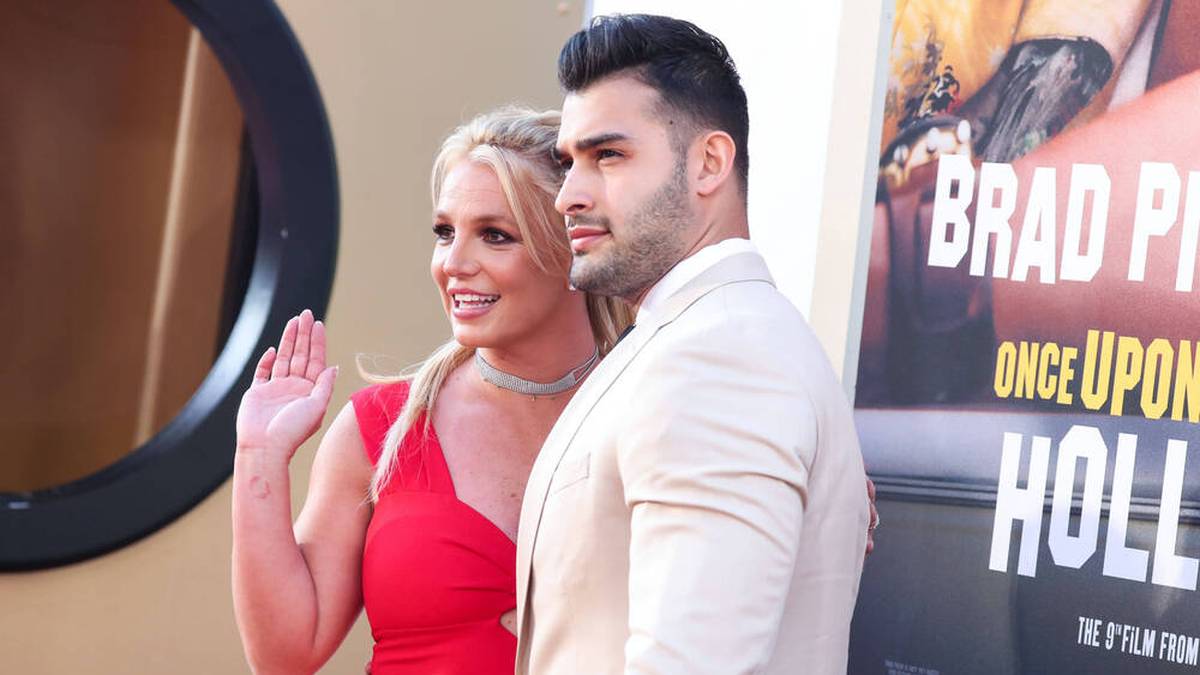 Spears' Ehemann Sam Ashgari bezeichnete das Verhalten der Sicherheitskräfte als "gewalttätig"