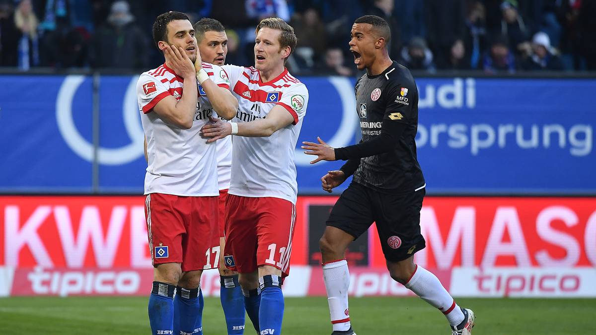 In der 62. Minute scheitert er an FSV-Ersatzkeeper Müller