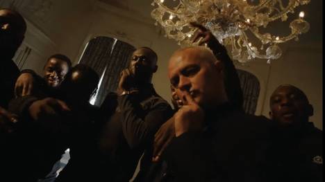 Roma-Trainer José Mourniho sorgt fürs nächste Meme im Internet: beim neuen Musik-Video von dem britischen Rapper Stormzy steht "The Special One" selber vor der Kamera. 