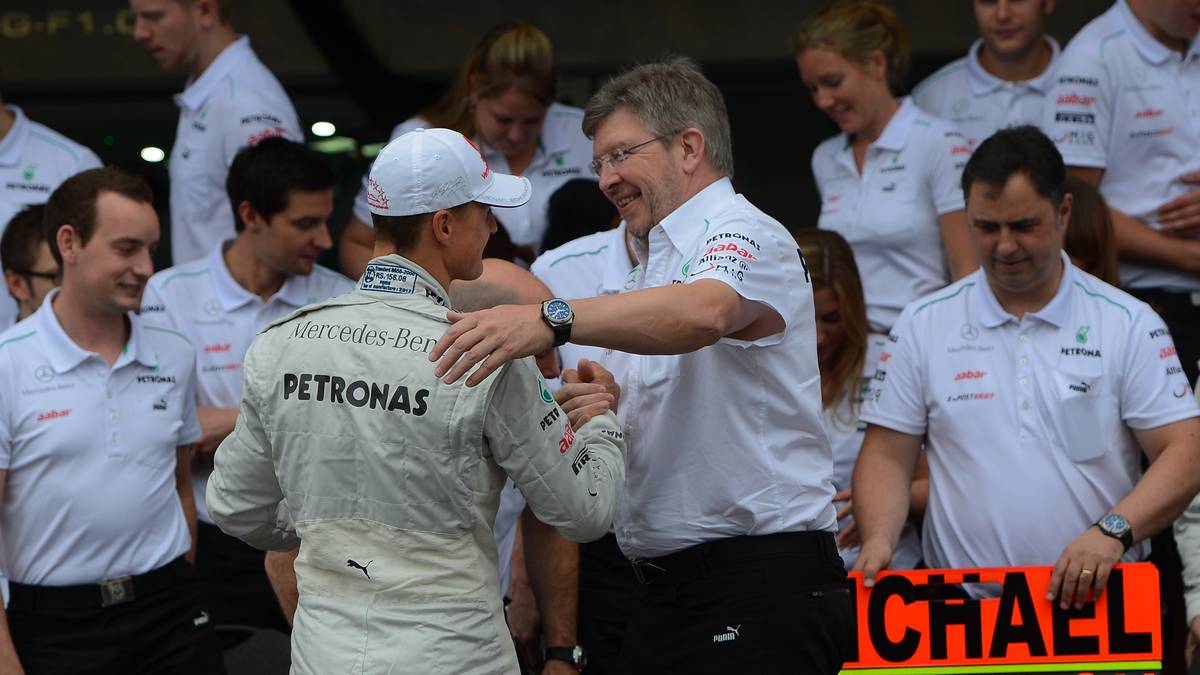 MEISTE PUNKTEPLATZIERUNGEN: Als Siebter holte Schumacher beim Brasilien-GP 2012 zum 221. Mal Punkte und liegt damit noch knapp vor Hamilton. Dieser Rekord kann in diesem Jahr fallen. Bei den meisten Punkteplatzierungen in Folge hat der Brite mit 33 Rennen aber schon die Nase vorne. Dieses Kunststück gelang ihm gleich zweimal (2016-2018 und 2018-2019)