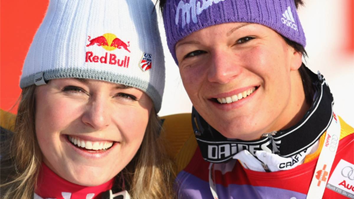 Außerhalb der Strecke läuft es allerdings nicht immer harmonisch. Mit Lindsey Vonn verbindet Höfl-Riesch seit Juniorenzeiten eine enge Freundschaft. Später feiern ihre Familien zusammen Weihnachten